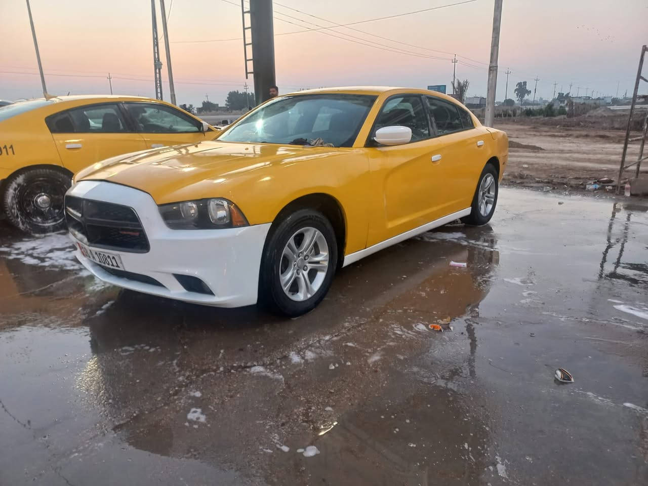 جارجر البيع موديل 2012حداديه جاهزه سياره ما نقصه شي رقم بابل رقم جديد سياره بسمي سونار هاذه كدامك سعر120 وبيه مجال  رقم الهاتف ‭0783 009 7021‬
