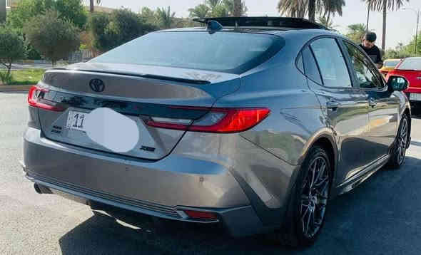 السلام عليكم كامري موديل 2025هايبردماشيه 9الف  XSEفول واحد عل واحدكشنات تدفئه تبريد خمس كامرات بنوراما رادرات شاشه عرض بلجامه يعني هوايه مواصفات وارد امريكي حادث  تبديل بنيد فقط بدون داخل ظربه صطحيه ارباك استيرن بسمي تحويل مباشر ***********مكاني بغداد العامريه السعر 220
