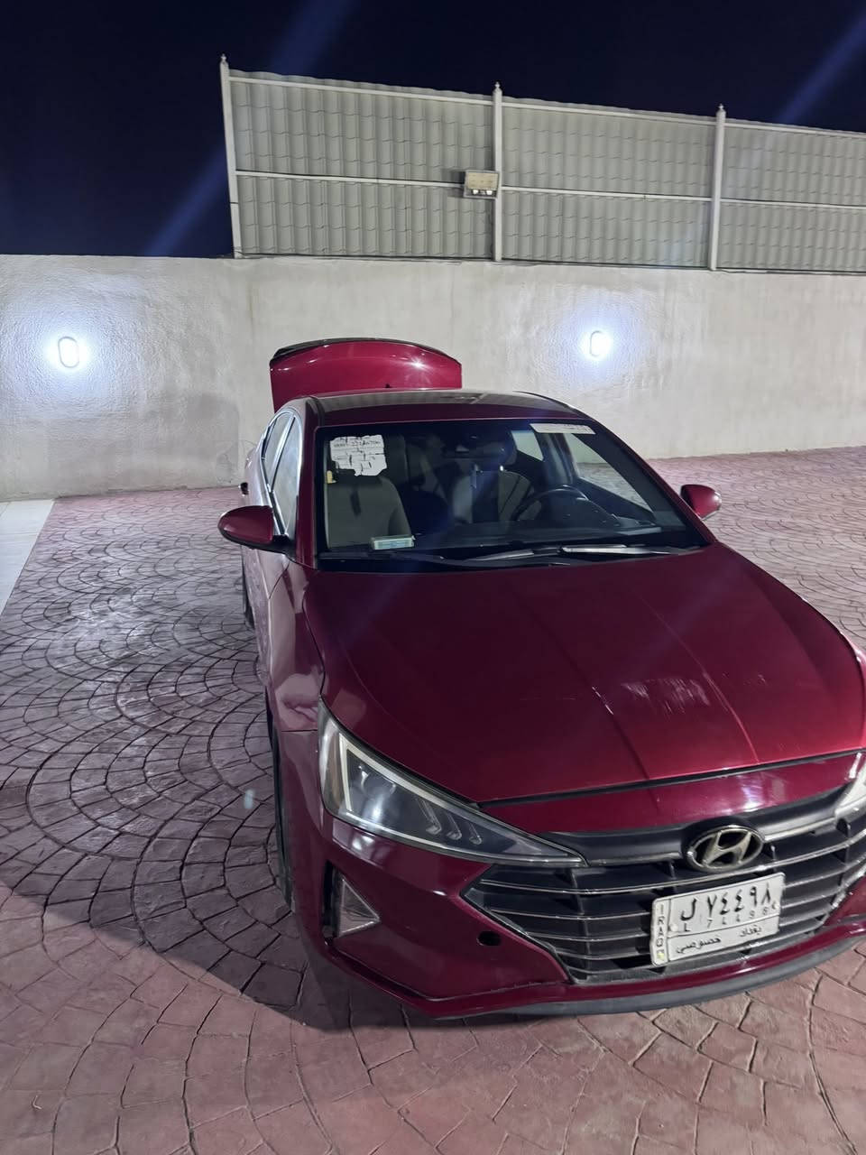 مساء الخير
هونداي الانتره 
مويل 2020
ماشيه96 ميل 
موصفات نص فول 
مناقصه شي كير مكينه ما مفتوح 
كير At
سنويه 28 بسمي 
تبديل جاملغ وبنيد والقديم موجود البنيد 
السعر 125
***********مكاني بغداد
