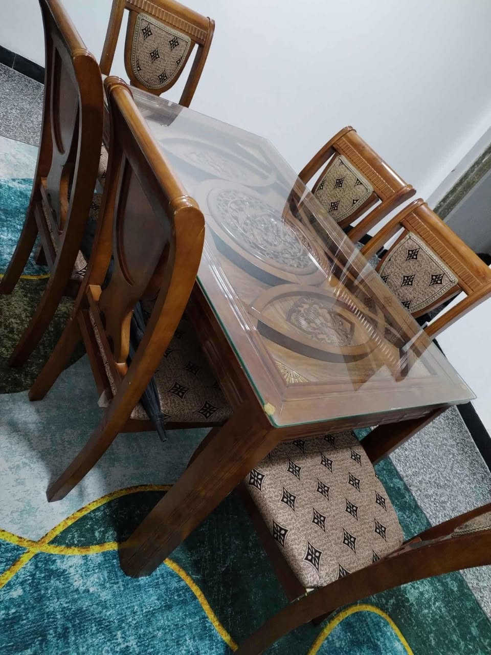 للبيع ميز صاج مع 6 كراسي
السعر النهائي ب350
بدون احراج
للتواصل *********** واتساب
