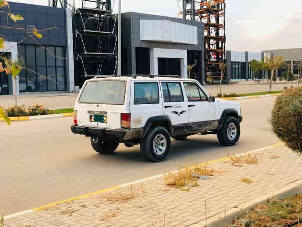 ئەم سەیارەبۆڤرۆشتن
جیب شیرۆکی 
مۆدێل:1993 تۆماتیک دەبڵ ئەگسل
ئاڕم بلاستیکی سلێمانی
ئاڕم ئەوەلیات بڕاوەبەشەرت
مەگینە بیلاد 
گێڕ و مەکینەبەشەرت
کامل کارەبای بەشەرت
دەعمولێدراوی نییە
سعر:18گەڵاوکەمێ معامەلە
بەس ڤرۆشتنە
شوێن:سلێمانی
ژ.م:***********
ژ.م:***********
ئەدمینی❤ السليمانية
