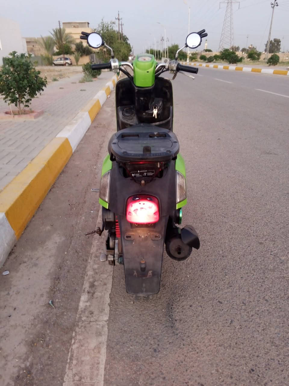 السلام عليكم
ماكس بوليسي كله بلادي مبدل بس ولفات بوشه بلاديه تخم تاير جديد دبلات جدد كهربائيات كلها شغاله دراجه احلى من الصور وماناقصها برغي واحد السعر 400 وبيها مجال حك الجيه  مكلف بالنشر للاتصال عالرقم *********** *********** مكان الدراجه ناحيه الاسحاقي مركز الناحيه
