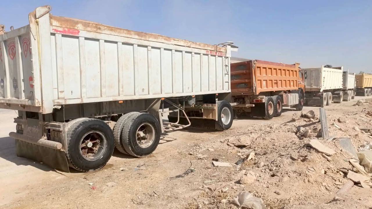 سلام عليكم البي قاطره مقطوره للبيع
مكينه 130 مجموعه جي اف كير 160 
المقطوره براد 14 الكرسي 16 شاصي مكفول 18 
رقم نجف انكليزي بسمي 
مكان السياره نجف
***********
***********
