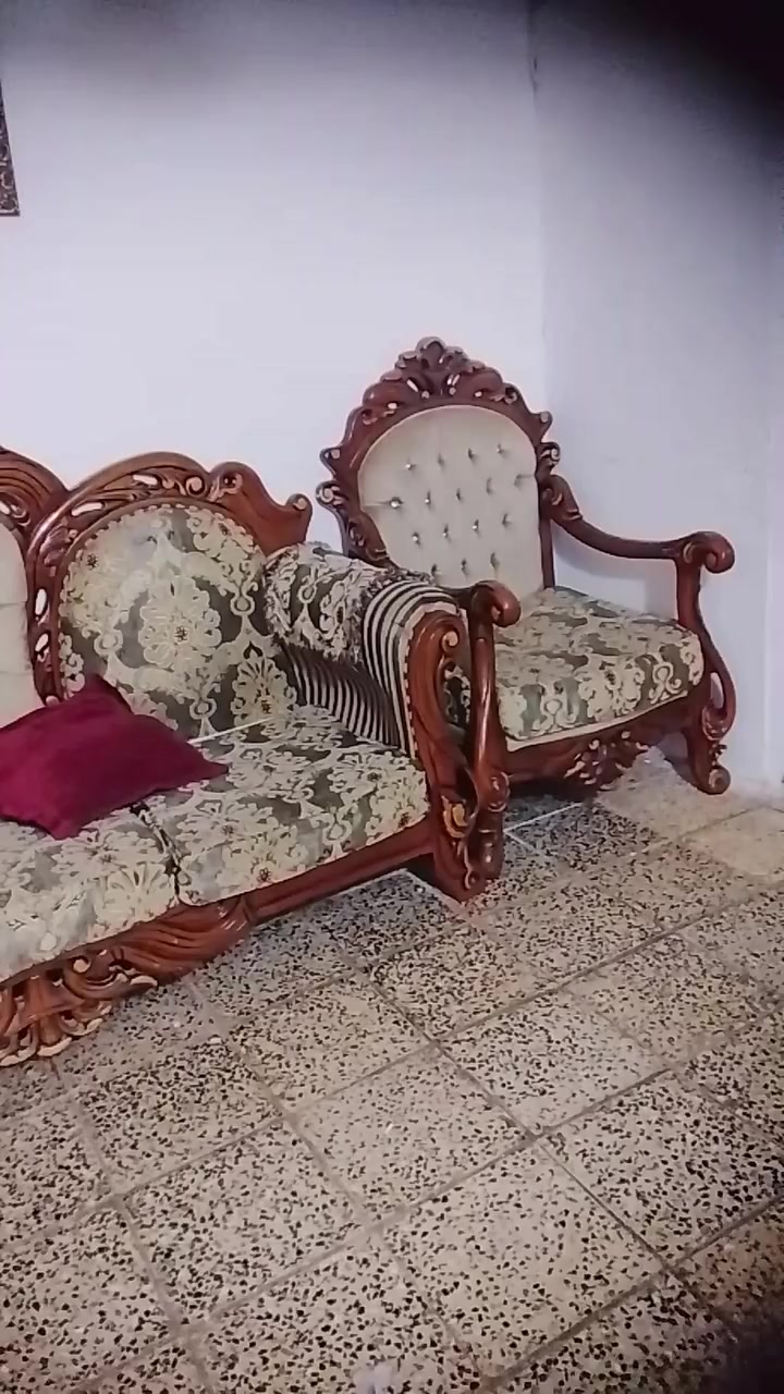 تخم مصري اربع كراسي وقنفتين لبييع


**إذا كنت صاحب هذا الإعلان وتريد حذفه لأي سبب، رجاءا أرسل رسالة إلى الدعم الفني**