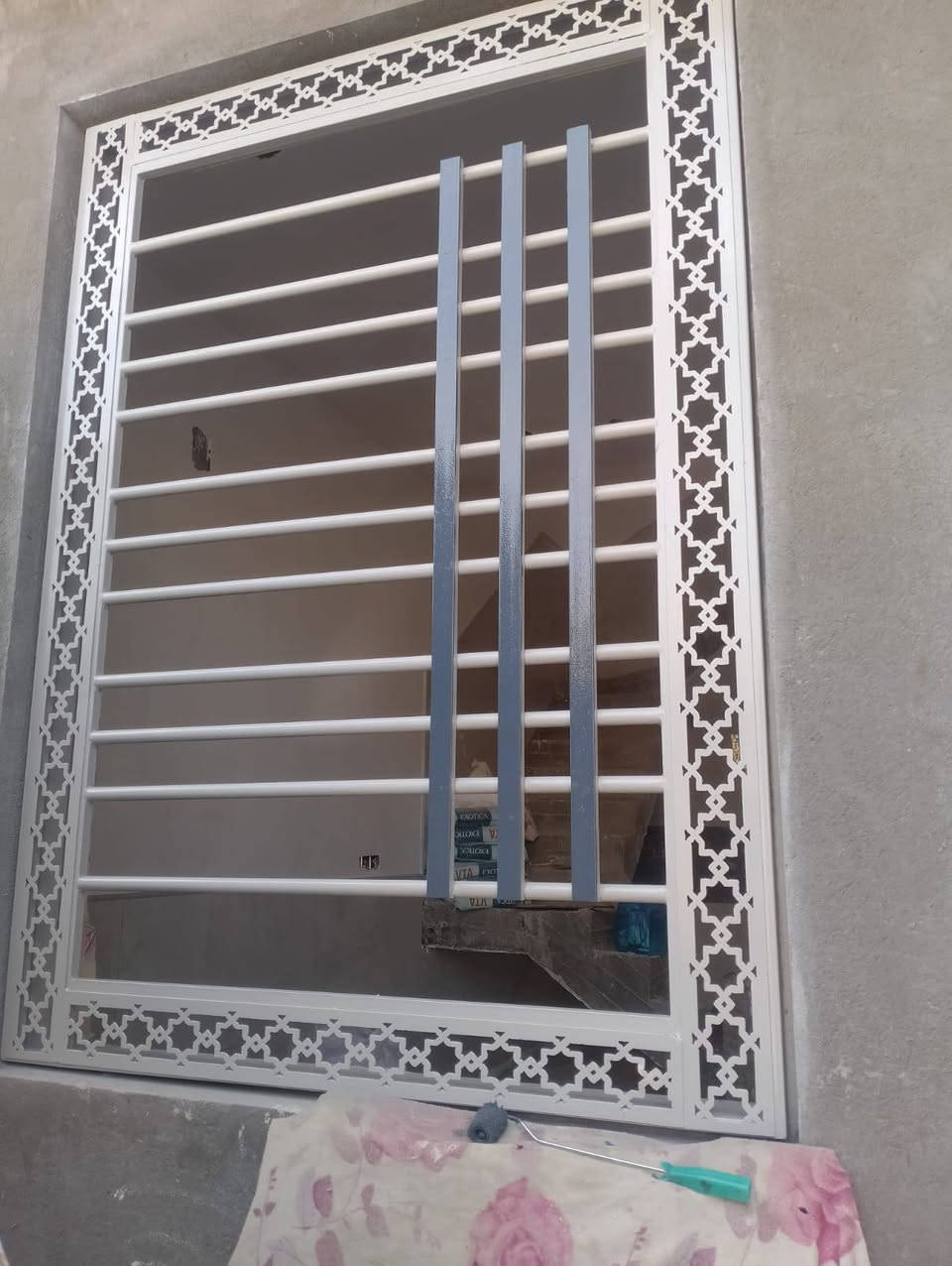 صباغ أبواب وشبابيك بسعار مناسبه ***********
