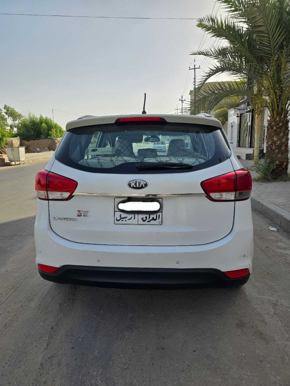 السلام عليكم من رخصه الادمن / كيا كارنز  موديل 2014 مواصفات معروفه رايده 130 للتفاصيل اكثر ***********
