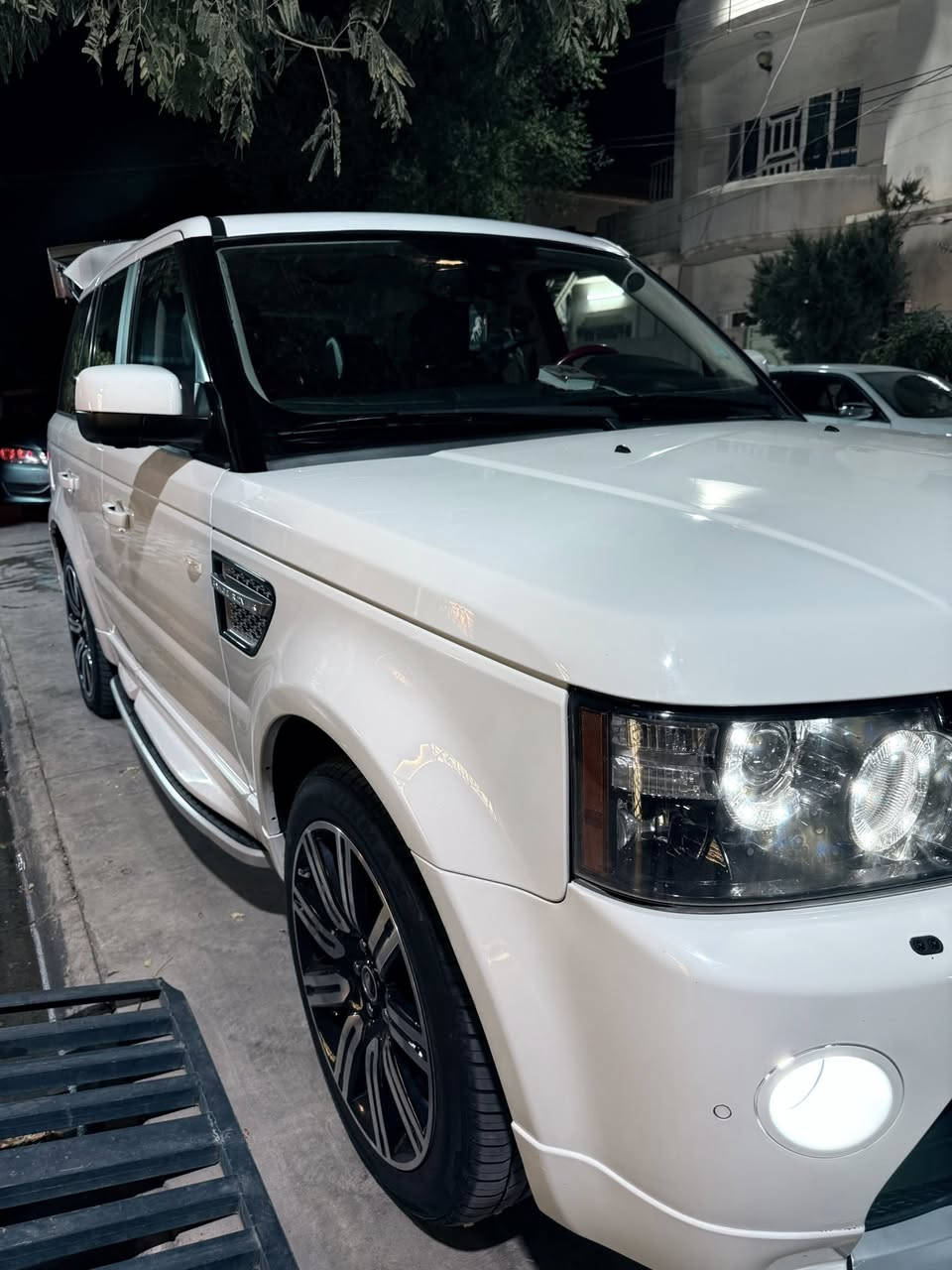 بسم اللّٰه الرحمن الرحيم - السلام عليكم للبيع رانج روفر سبورت🧿
2013🧿• اوتوبايكرافى
🔥🔥🔥🔥🔥سعر مناسب178 💵ورقه و مجال
ضمان دولى شركه سردار👍 ضمان دولي
ماشى 108الف كم
Range rover ©2013© autobaygraphy
فوول مواصفات
ماشاللّه تبارك اللّٰه سياره ماشى 108 الف كم ماكو هيج نضافه و هيج جديد
بنسبه موديل كلشى سياره بشرط
محرك وكير جديد مشاءالله
٨سلندر سوبر جارج محرك مرغوب بانزين
مكينه بشرط 
4 جكات جديد سيرف
فوول مواصفات اوتوبايكرافى دواخل احمر واسود السياره جديدة جداا
🛑بصمات عدد 2 .
🛑- داخل جلد لونين احمر واسود
🛑سلايت
🛑ثلاجه
 🛑4ابواب بصمه
🛑جكات ٣ وضعيات
🛑حساس امامى و خلفى
🛑3شاشه ديفيدي
🛑5كاميرات يشتغل 
🛑استيرن هيتر
🛑مراي شفت 
🛑بيها اهواية موصفات فول فول
🛑 لايت متحرك مع استيرن
🛑نخم تاير جديد و ويلات شركه جديد
🛑صندوك سحب وشفت
!! 100 100 السياره مكفوله كفاله عام من كلشى بدون صبغ بدون رصعه - بدون شخط ..بدون تعديل
مكينة وكير و كهربايي بشرط ماشالله بلادي
ماكو هيج نضافه  بهيج سعر اخوان باسمي السنوية فحص و هزه جديد ورقم
بشرط تحويل وغرامة
سيارة مابيها دينار مصرف كامل من كل نواحي ظافه ١٠٠٪ كامل سيرفس بدون نقص وكلها شغال وكل اجزاء بسيارة مشاءالله 🧿السعر 178ورقه 
مكان سيارة كركوك
للاستفسار اتصل على رقم ***********
