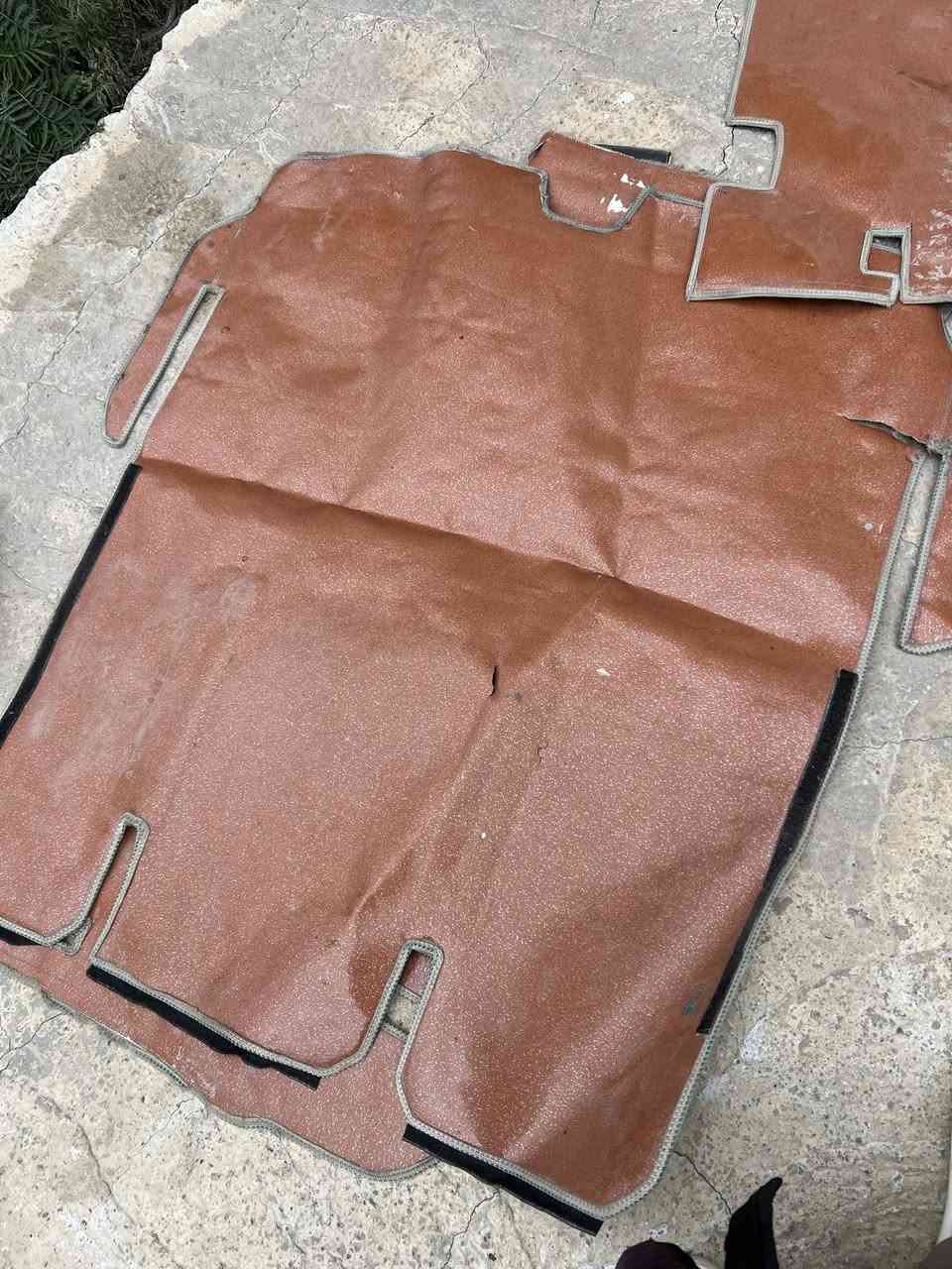 السلام عليكم متاح سفريات ستاركس مستعملات نضيفات مثل. ما بصوره. ليريدهن مكاني صويره
***********
