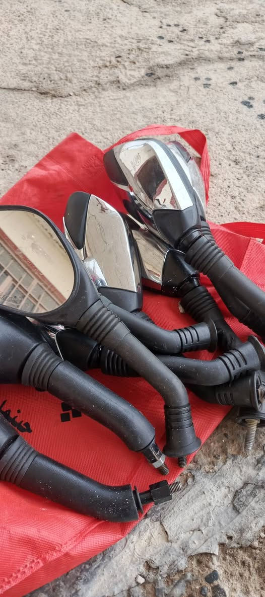 للبيع شلع 30 الف قفلو 

اربع زوج مرايه وفلاش وباتري 

كلهم نوعيه أصليه اي استفسار اتصل على الرقم 

***********
