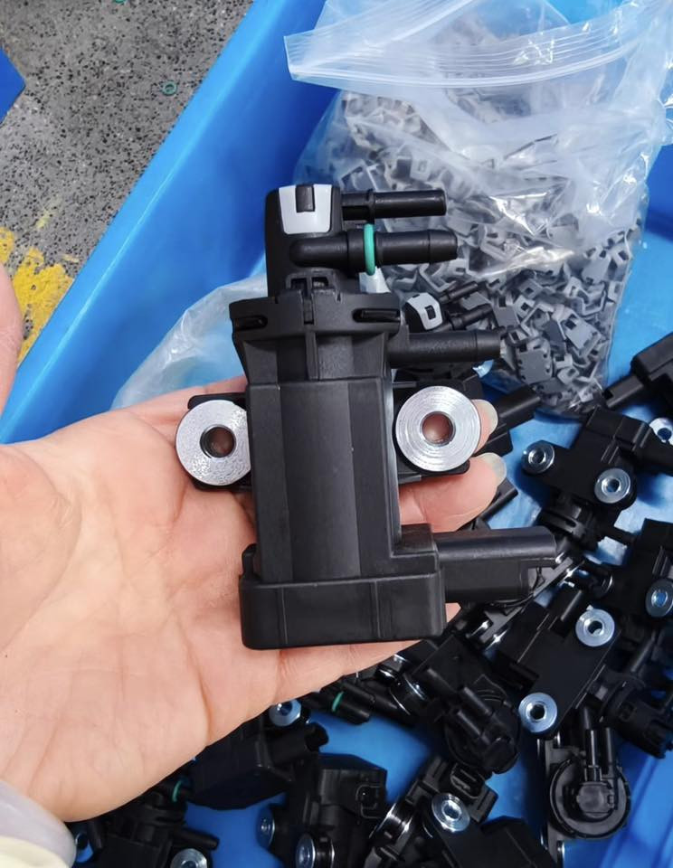 Volkswagen, Mercedes-Benz, BMW, Land Rover, Toyota, all kinds of auto parts, friends in need contact me at any time.
+8618529279234


**إذا كنت صاحب هذا الإعلان وتريد حذفه لأي سبب، رجاءا أرسل رسالة إلى الدعم الفني**