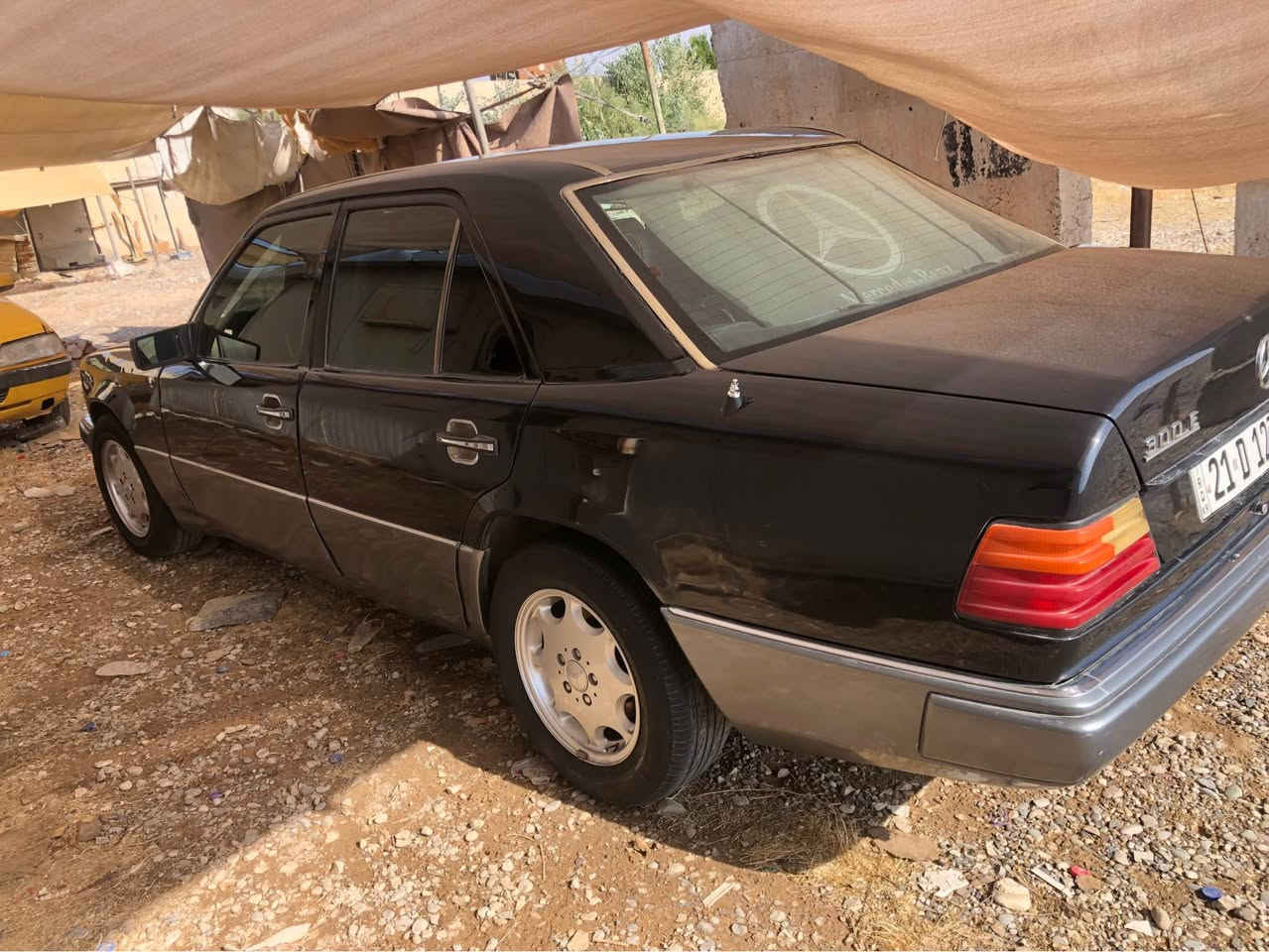 سلام عليكم . مارسيدس دب موديل 91 اللون أسود مصبوغ عام محور 3000vvti فيشتين سنتر لوك جام كهرباء آريل كهرباء كشنات جلد  كشن السايق كهرباء ويل تفاحة باتري جديد داينمو حاوية غير متواجد ع النت موبايل *********** عنواني نجف النجف, العراق
