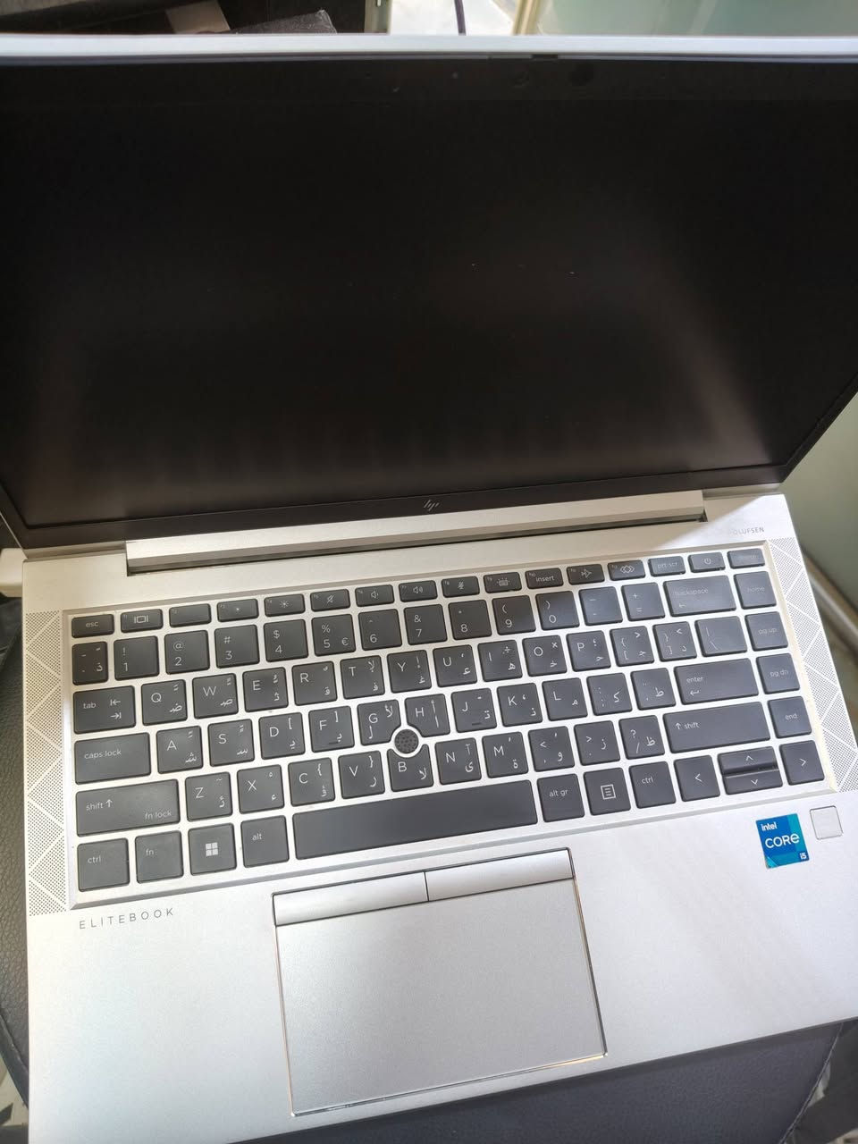 عندي لابتوب للبيع🔥💯"مواصفات اللابتوب: معالج Core i5 من الجيل الحادي عشر، 8 جيجا بايت رام، 256 جيجا بايت SSD، شاشة 14 إنش. شحن بلو. نظافة الجهاز 100%."


**إذا كنت صاحب هذا الإعلان وتريد حذفه لأي سبب، رجاءا أرسل رسالة إلى الدعم الفني**