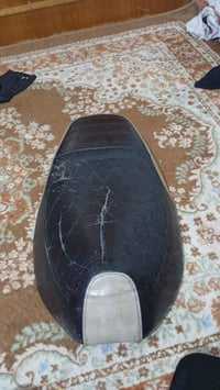 خوذة • فراشة • نضيف