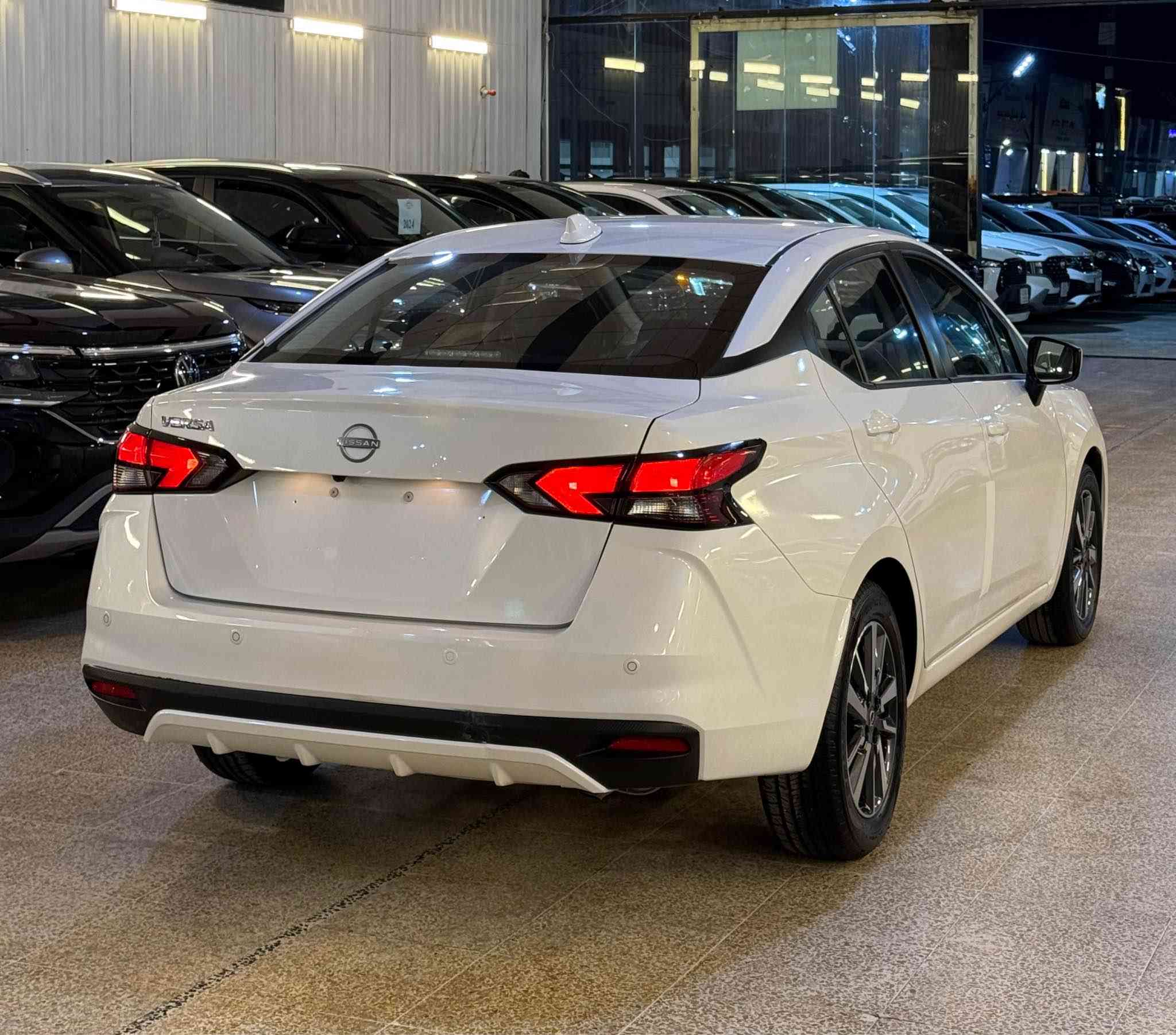 نیسان ڤیرسا 2025مواصفات SVلون ابیض صدفی بصمة گیج الیکترونی لایت زینون لید شاشة کبیر سیارة باب و شویة جاملغ خلفی صبغ بدون دواخل اربال تکمة وحد طاک شویە بارد من جنطە
مکان اربیل مدینة معارض أربيل, العراق


**إذا كنت صاحب هذا الإعلان وتريد حذفه لأي سبب، رجاءا أرسل رسالة إلى الدعم الفني**