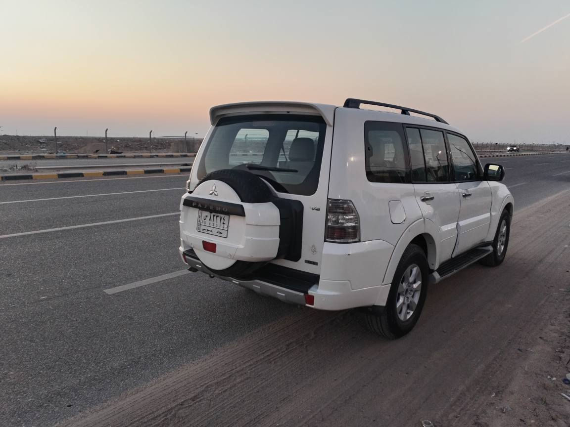 باجيرو مديل 2010 حبتور رقم بغداد مشروع وطني  .. فول مواصفات 
السياره بيه صبغ حزام فقط.  شرط لا ضربه. لا دواخلي ولا اي ضرر كلشي مكفول بيه.

 تبريد ثلج حداديه جديده تخم تاير 
حتى منظومة غاز شادله 

محرك كير مشوطات.. 

السعر ب118$  للبيع او المراوس بصالون 
مكانه النجف حي النصر. للاتصال او المراسله عالواتساب 
*********** النجف, العراق
