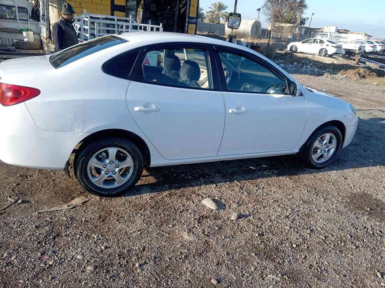 السلام عليكم ورحمة الله وبركاته
النترا   لون ابيض ثلجي   ٢٠١١  دكشن عالي رقم صلاح الدين دوولي بأسمي شرط التحويل بدون صغ بدون تبديل بيها مكانات بارد  كير محرك شرط للأستفسار 
***********
