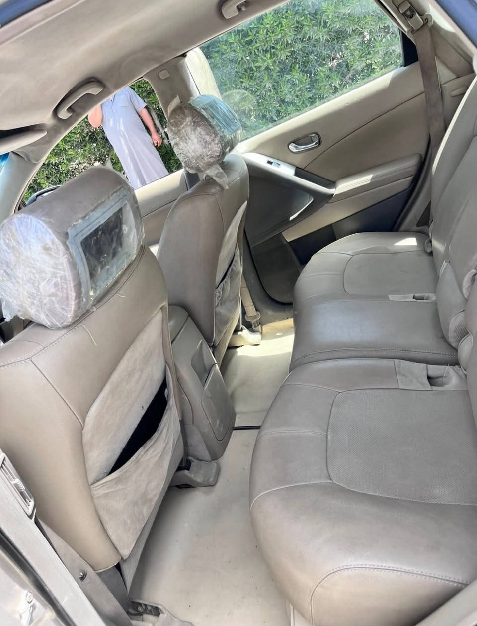 السلام عليكم شباب، متوفر سيارة نيسان مورانو (Nissan Murano) موديل 2009 بنظافة ومواصفات ممتازة:
​التبريد والتدفئة: شغال وبأفضل كفاءة ❄️🔥
​الإطارات: تخم تاير جديد بالكامل 🛞
​وضعية السيارة: نظيفة وجاهزة للاستخدام وما تحتاج أي مصاريف.
​📌 التفاصيل الإضافية:
​العنوان: واسط - المزرعة 📍
​السعر: 67 ورقة 💰
​الرغبة: بيع أو مراوس (حسب القناعة) 🤝
​📞 للاستفسار ولمزيد من المعلومات، يرجى الاتصال مباشرة على الرقم:***********
