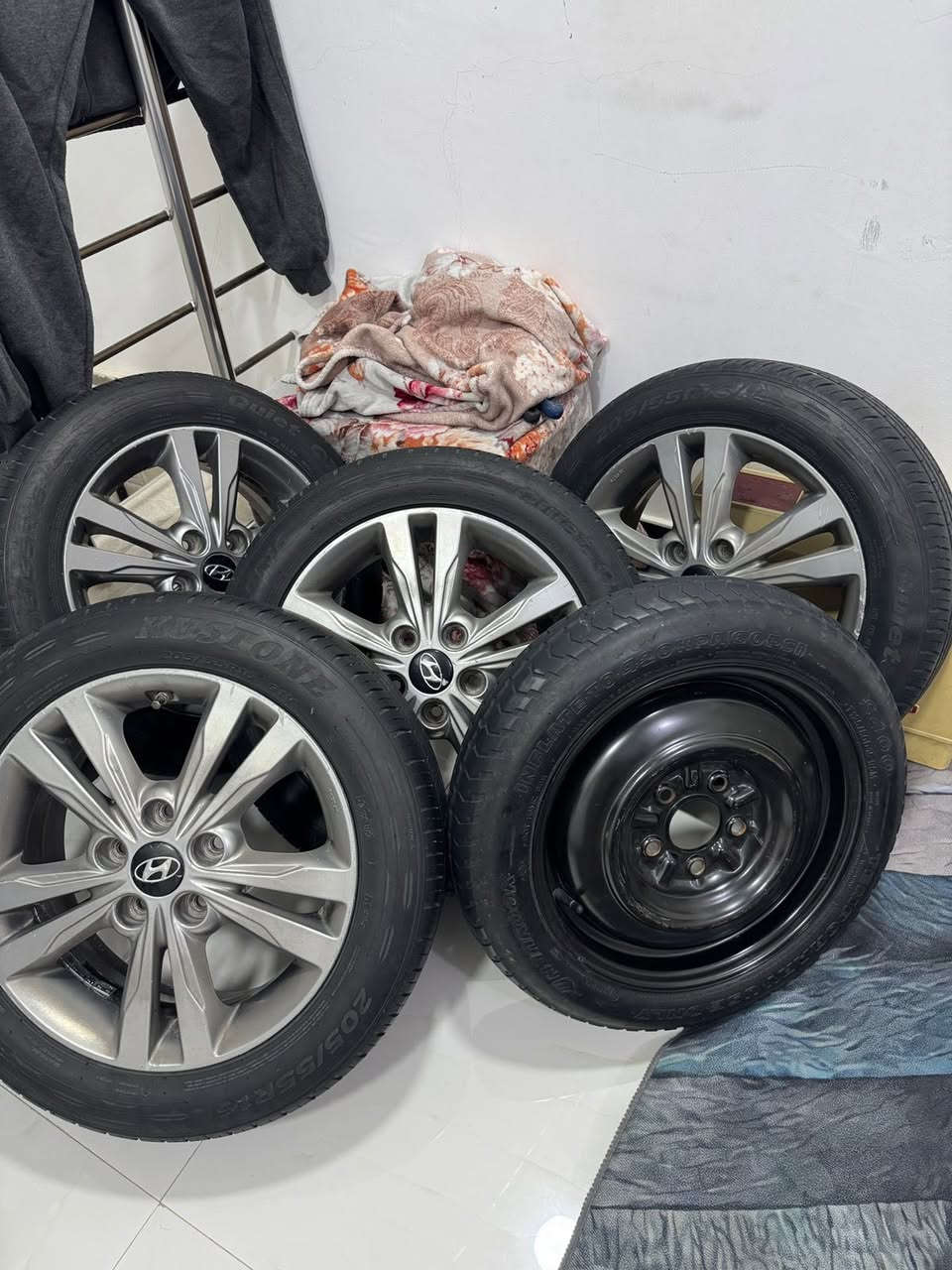 للبيع حجم 16 تخم تاير جديد  المكان نجف  ***********
