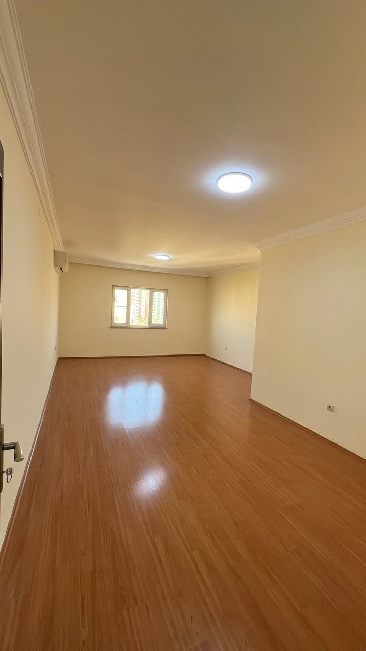 شقة ب واجيهة و موقع مميز للبيع 
في مجمع اڤروستي
نوع الشقة B
طابق 6
مساحة 168م
شمال.شرق
للمزيد من المعلومات:
0750 200 8118
0770 448 8118
