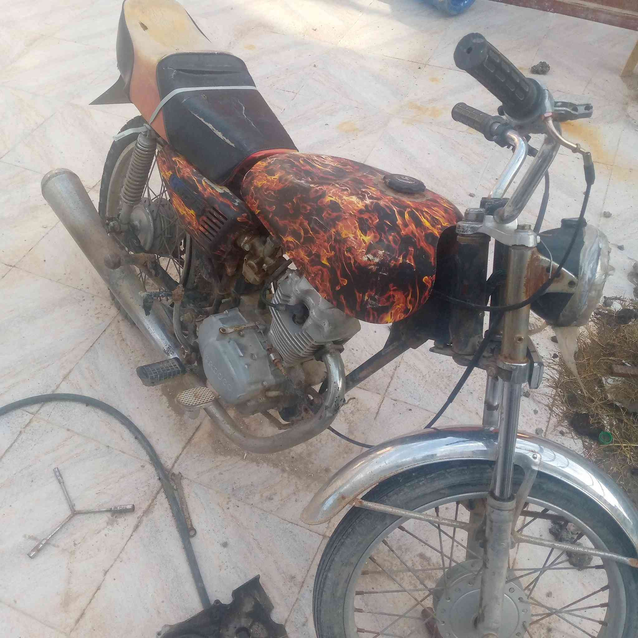 سلام عليكم دراجه اربعه كير كلك البيع ب150وبيها مجال نقصها بس جوب اليوره مكاني بابل المسيب


**إذا كنت صاحب هذا الإعلان وتريد حذفه لأي سبب، رجاءا أرسل رسالة إلى الدعم الفني**