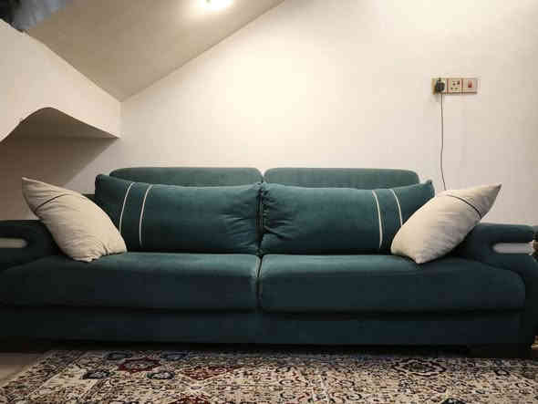 تخم قنفات عدد ثنين
الاول ( الماروني ) تخم 10 مقاعد،  قنفات عدد ثنين كراسي عدد 4 
صناعة تركي ، مدوشم دوشمة جديدة نظافة 100% 

الثاني تخم 10 مقاعد ، قنفات عدد 3 ، قنفتين 3 مقاعد و قنفة مقعدين وكراسي عدد ثنين
صناعة تركي ، القنفات سرير النظافة 90%
كرسي واحد من ظمن التخم رجل واحده مكسوره

سعر التخمين سوه 1,300,000
الواحد على 700,000
للتواصل على هذا الرقم ***********
