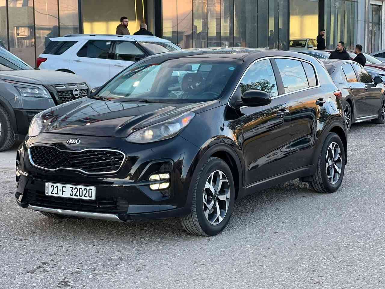 كيه اسبورتج موديل 2019
سياره كلش حلووه جديده 
بيها بونيد جامغ صبخ بدون دواخل اب شرط 
مكينه 2400
موصفات كشن جلد ويل كب تبريد قطعتين 
ماشيه 60 
رقم سنويه كله جديد 2030
شرط تحويل وكاله 
مكينه 2400
رقم مميز 
سعر 147 
مكاني خانقين ديالى 
***********
