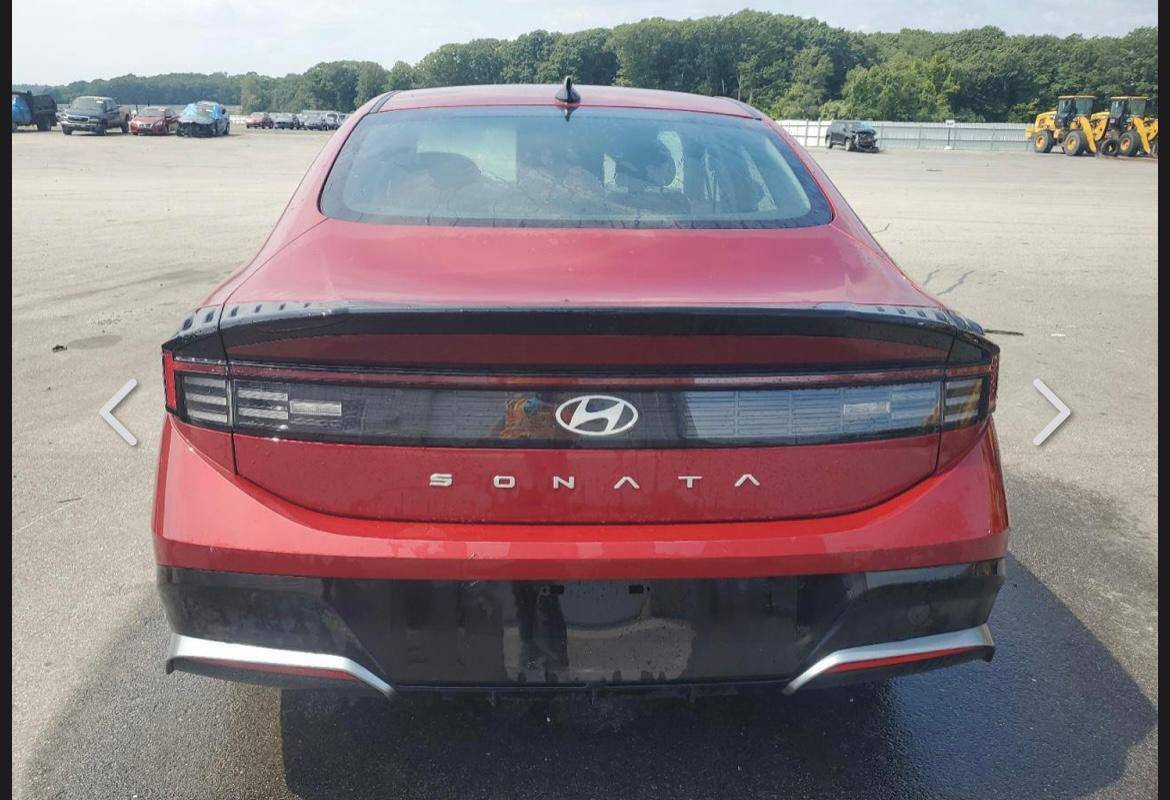 السلام عليكم سوناتا موديل24 بسمي بيهه بس الهلال الخلفي صبغ شبربدون دواخل ماشيه 25ميل  بغدادبسمي سنويه جديده مواصفاته كشن كهرباء تحديد مسار حساسات خلفيه امامي كامرة شاشه توقف ذاتي رادار تشغيل عن بعد شاشه ديجيتال شفتات ستيرن محرك 2500وبعد بيعه هواي مواصفات وصورامريكابلمنشورنزلت السعرلان محتاج205قفل قفل وماكو هيج سعرللتصال***********
