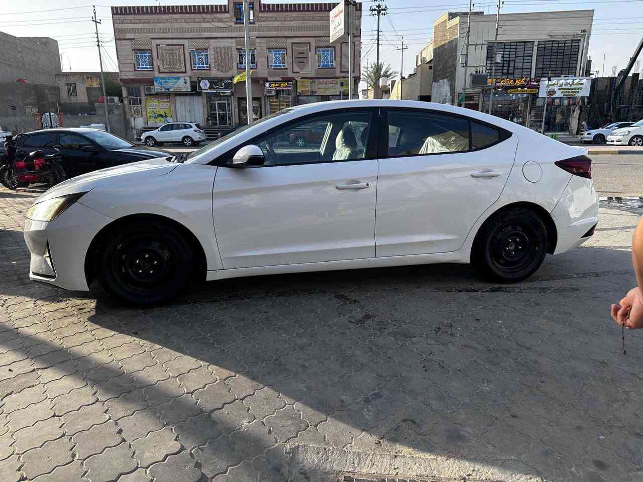 النترا 2020 رقم سليمانية
محرك دوش 2000
ماشيه 115 كيلو 
صور الحادث بالمنشور 
تحكم ستيرن 
تدفئة كشنات 
تدفئة ستيرن 
رادارات 
بيها بارد بالجاملغ الخلفي والباب 
تخم تاير تبريد 
مكينة وكير مكفولات 
السعر 118
***********
