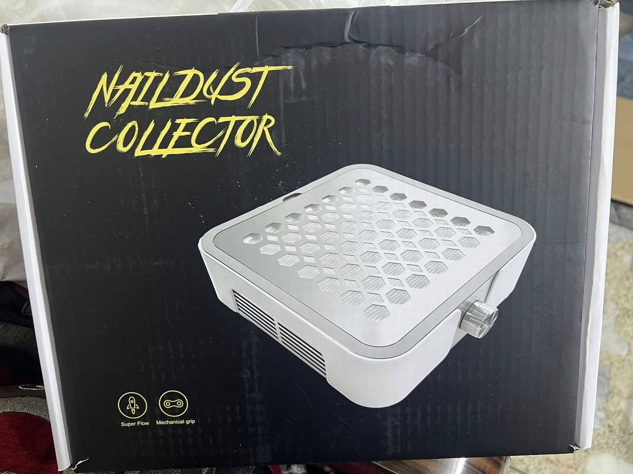 السلام عليكم
جهاز يستخدم للصالونات النسائيه ومراكز التجميل
تفاصيل كلها بالصور والفديو
قطعه امزون جديده غير مستخدمه
قيم باليرضي الله او بالعافيه
متوفر توصيل كل المحافظات


**إذا كنت صاحب هذا الإعلان وتريد حذفه لأي سبب، رجاءا أرسل رسالة إلى الدعم الفني**