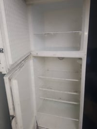 ثلاجه • للبيع