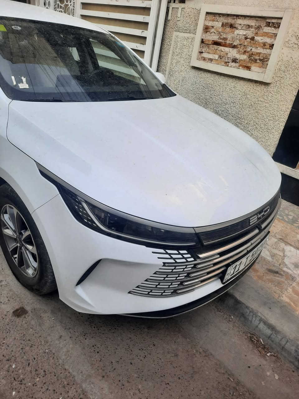 السلام عليكم بيوايدي موديل ٢٠٢٥ دسترويل مرقم بغداد سنويه ب اسمي مكفوله كفاله عامه زيروو المكان اليوأن 
الرقم ***********
