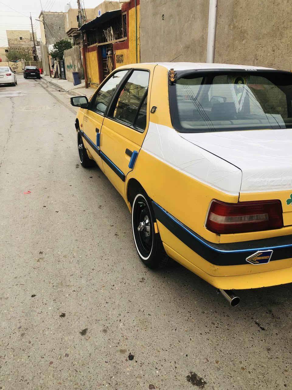 سلام عليكم بيجو لميس موديل ( 2013) مكينه وكير تمام صدر يخبل تخم تاير بجيس خط ابيض حته لسبير تبريد عوزه كتف السيارة متعوب عليها رقم جديد دولي تحويل ثاني يوم الستفسار الاتصال ( ***********) السعر ( 30 ) وبيها مجال قليل
