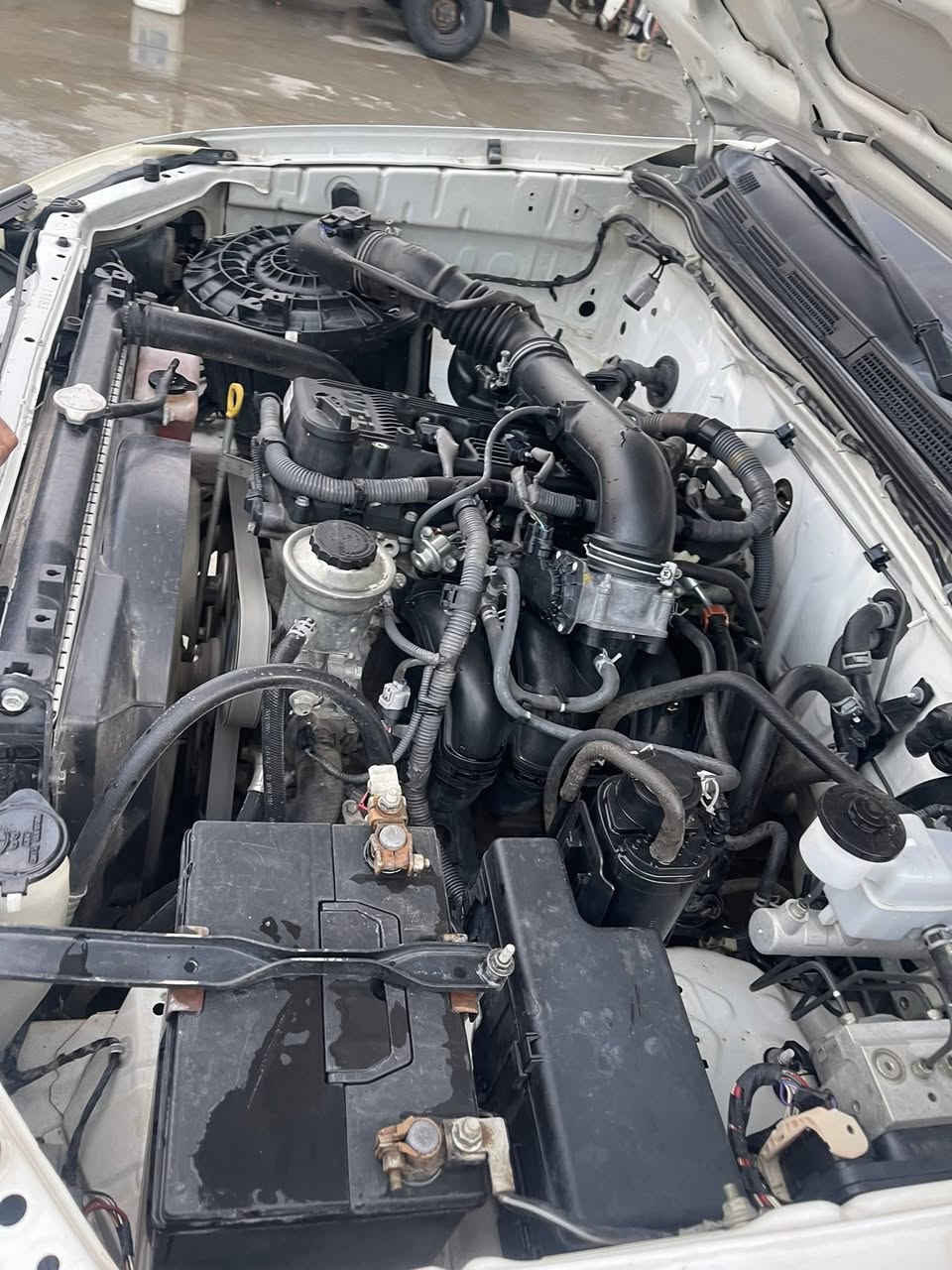 تويته هايلوكس فور ويل 
موديل 2013 
رقم اربيل 
كير عادي 
محرك ما مفتوح 
بدون صبغ 
السعر 225 
مكان السياره اربيل ناحية الكوير 
الاستفسار 📞 ‭0771 230 8124‬
