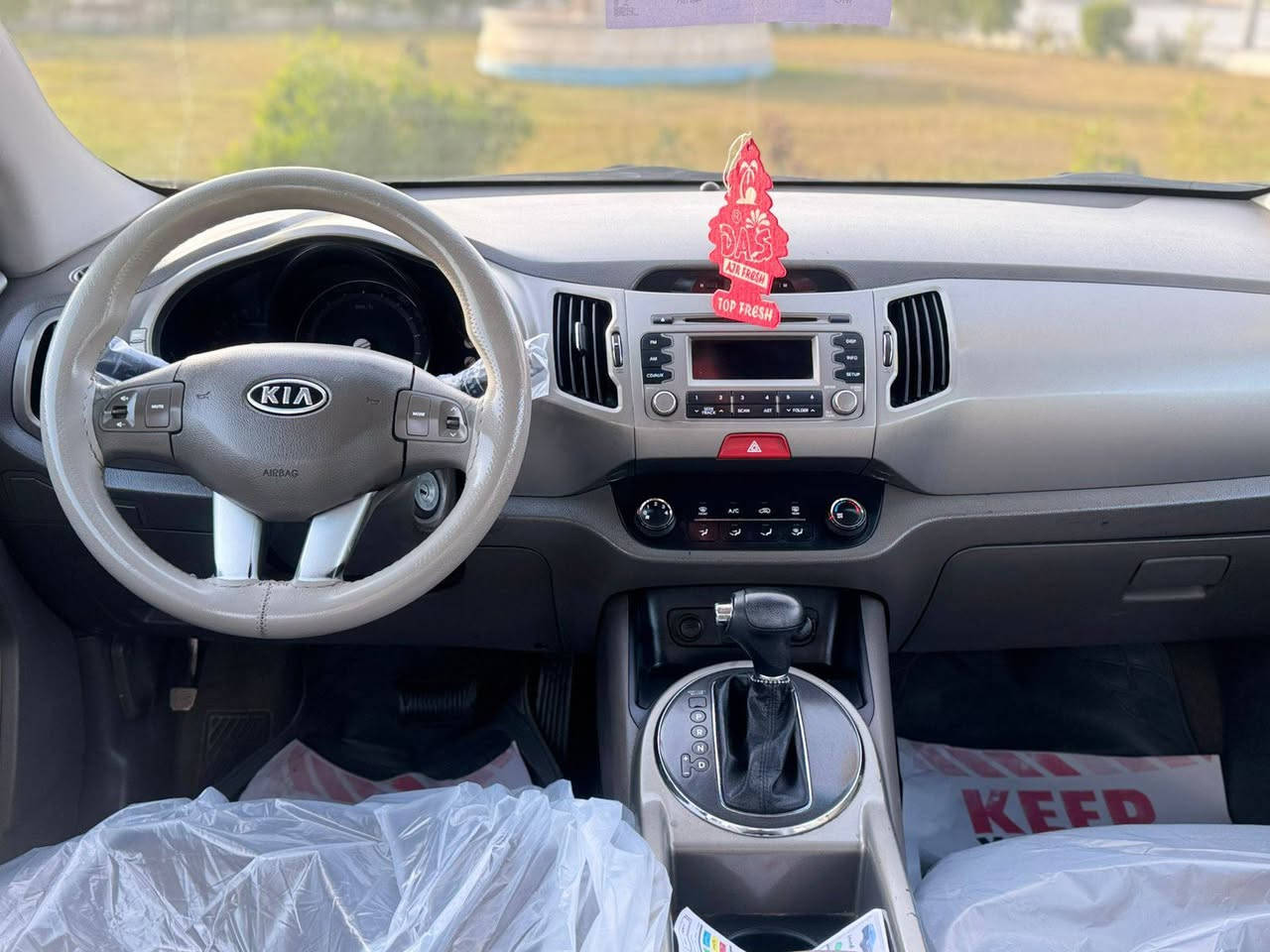 سبورتج خليجيه 2010مكينه دوش كير جديد رقم سلمانية سيارة بيه ٣قطع بدون دواخل سونارة موجود بلمنشور 
سيارة خير من الله أتريد وكالة أتريد تحويل سعر ١١٦ وبيه مجال عليه غرامات مليون ينزل من سعره 
مكان السيارة صويرة هاتف ***********
