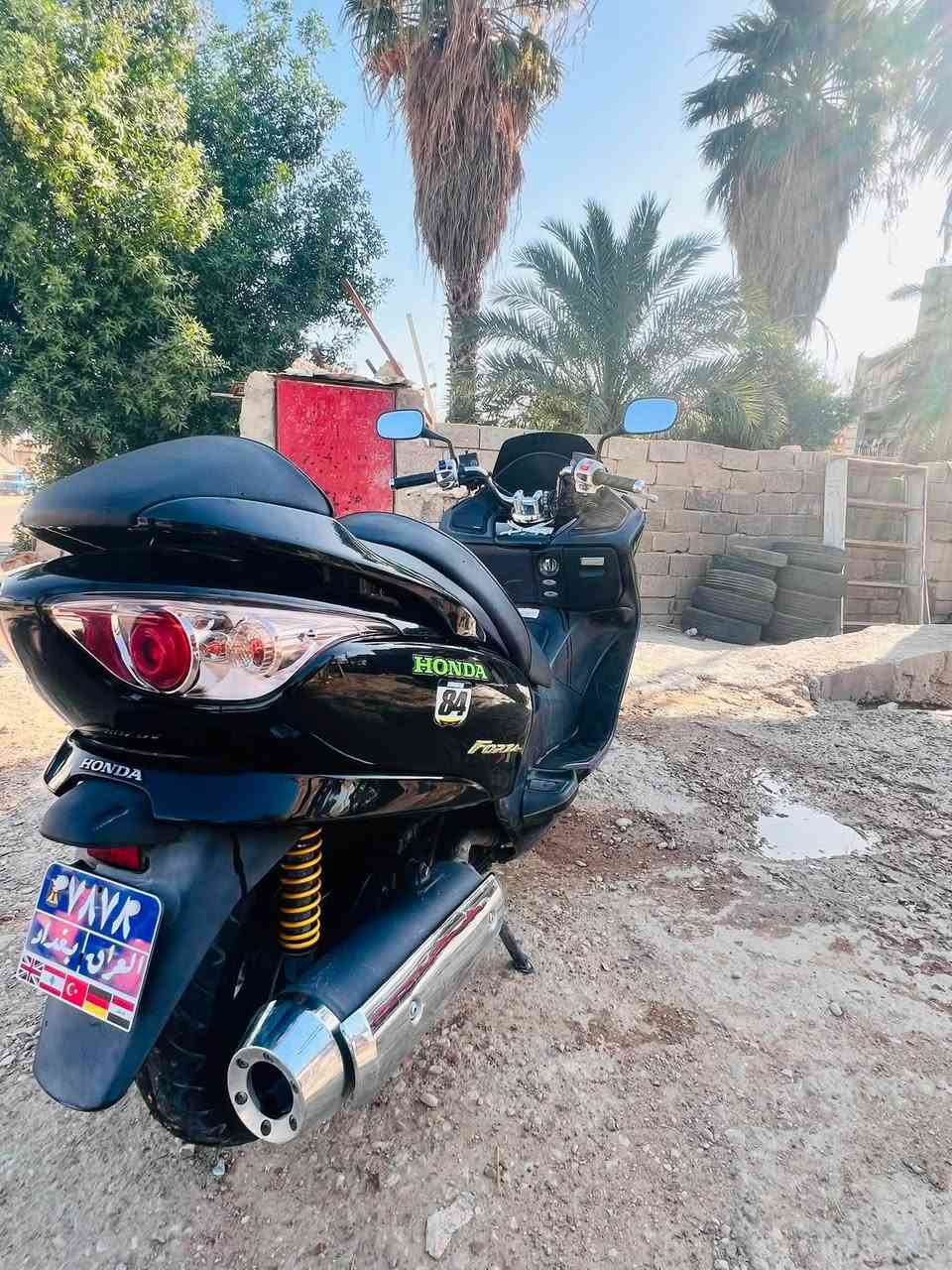 السلام عليكم 

دراجة فورزا بصمة 09 كرستال 
7كير //4تحويلات  رياضي
ستان حساس كهربائي 
 كفالة عامة گير /مكينه/كهربائيات
برغي مامفتوح بيها 
گلجات بلادي بعدهن
كلشي ماذب عليها

دراجة جديدة منزلها من رمبة ماشية35
حاليا42
يعني ماشية بلعراق7الف فقط
اخت الرمبة استعمال قليل
اشتريتها 13.5ورقة
بلعراقي 2مليون
م/رحمة على والديكم الي موشراي لايدخل خاص 

العنوان// الكوت//الانوار
للاستفسار السعر خاص


**إذا كنت صاحب هذا الإعلان وتريد حذفه لأي سبب، رجاءا أرسل رسالة إلى الدعم الفني**