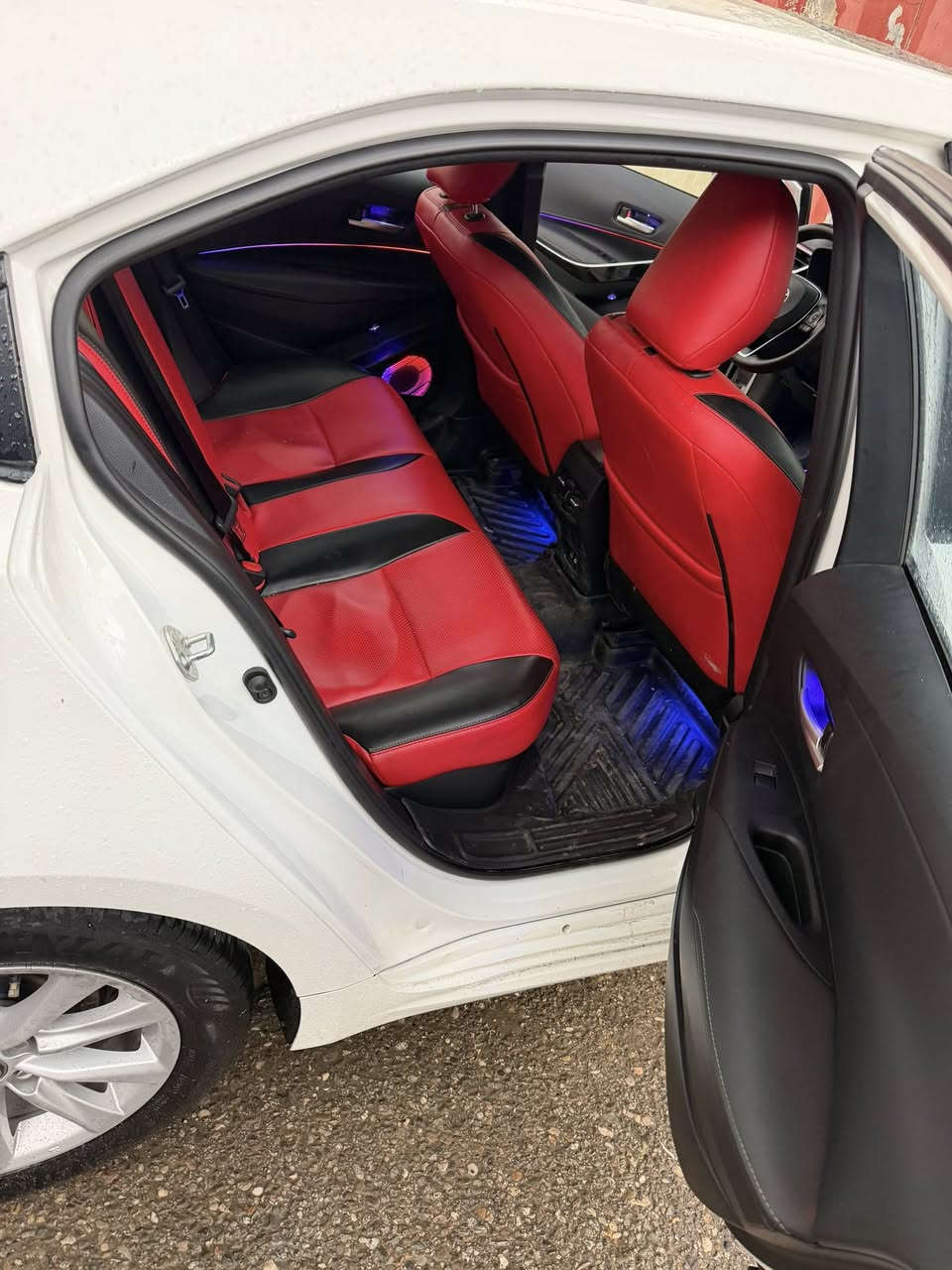 سلام عليكم  كورلاه   هايبردشكل الخليجي  الداخل ا حمر كشن كهرباء ومزوده سستم اناره /ماشيه 4000 الف / السعر 
160 اي ستفسار عل رقم *********** /بغداد بلديات
