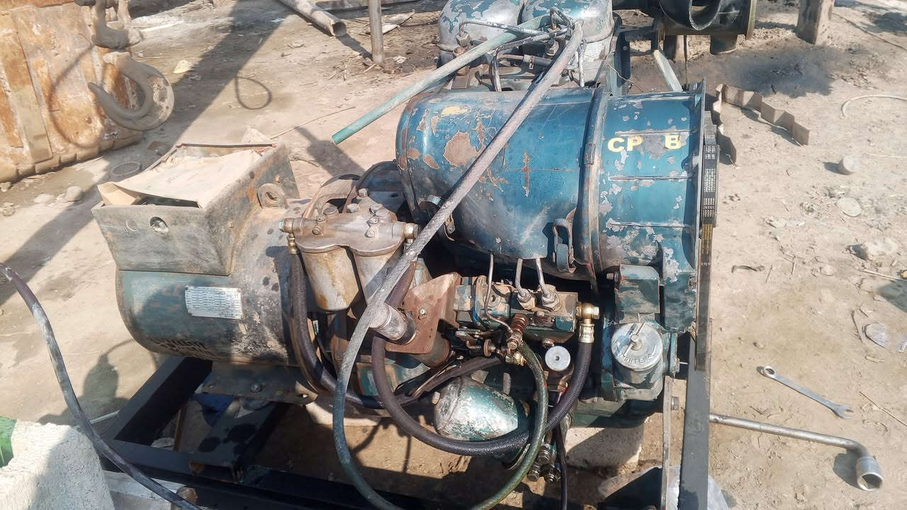 السلام عليكم 
مولد 2 بستم 
كامل شرط شغل 
مكفول من صرف وبخار 
توليد15كيفي 
مكان ديالى كنعان طريق مندلي بلدروز 
الاستفسار ***********
