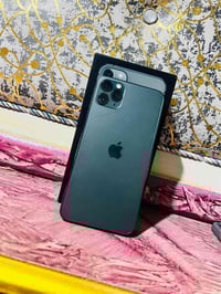 ايفون ١١ برو ماكس • ٢٥٦ • بطارية ٧٥