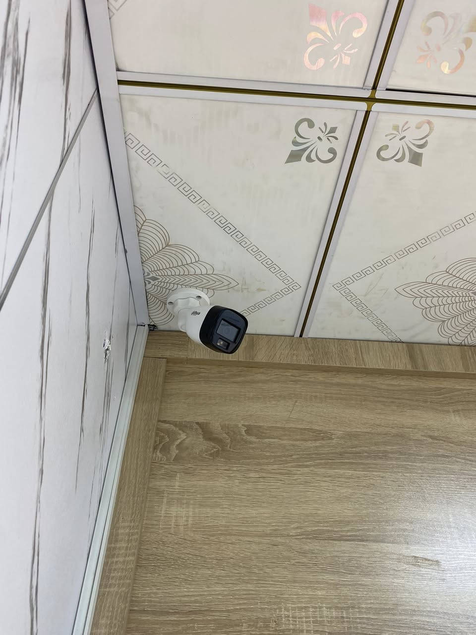 تم بحمد الله تأمين منفذ كي كارد في كربلاء حي الامام علي علي ع ب٨ كامرات من ماركة دهوة بدقة 5mp جميع الكامرات تحتوي ع خاصية الصوت والليلي الملون 

#عنوانا كربلاء الجاير حي الامام علي قرب اسواق برتقالة 
للطلب او الاستفسار الاتصال ع الرقم ***********او مراسلتنا ع الواتساب ع نفس الرقم

#كامرات_المراقبة
