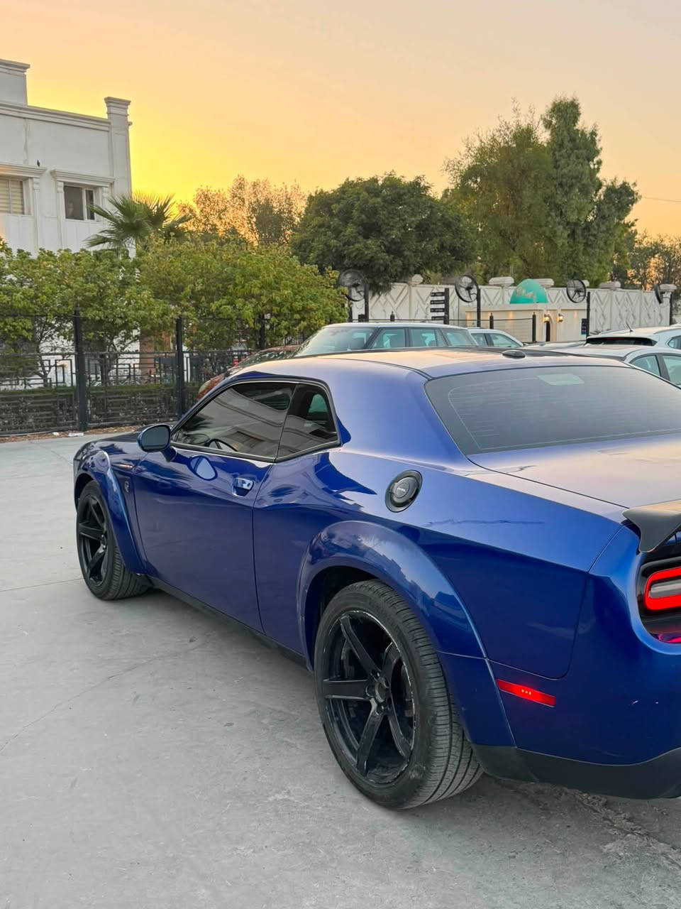 🚗 للبيع دوج جالنجر SXT موديل 2019 🔵
الحادث جاملغ الايسر وطرف البنيد 
✅ اللون: أزرق مميز�✅ المحرك: 3.6 لتر V6 بقوة 305 حصان�✅ ناقل الحركة: أوتوماتيك 8 سرعات�✅ الممشى: 71 ألف ميل �✅ مواصفات مميزة: تشغيل عن بعد، شاشة، كاميرا خلفية، مثبت سرعة، Apple CarPlay وAndroid Auto.
السيارة بحالة جيدة وجاهزة للاستخدام، وللاستفسار يرجى التواصل على الخاص أو الاتصال على الرقم: (***********).
📍 الموقع: بغداد شارع فلسطين �💰 السعر المطلوب: (163$).

