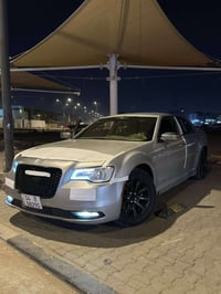 اوباما للبيع مديل 2012 السياره  ضربتها شبر بلمثلث مال الباب الوره الصد...