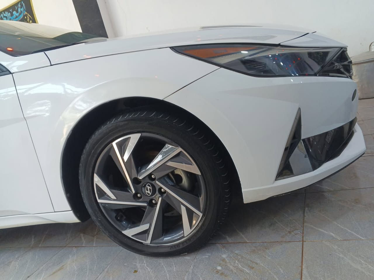 النترى 23امركي محرك 2000دوش رقم بغداد بسمي كله جديد تحويل مباشر السياره جديده كشنات جلد تبريد شاشه رادرات تشغيل عن بعد بصمت ابواب توقف ثاتي تحديد مسار وقياده ذاتيه شاشه كبيره كار بالي السياره بصمه وبعد بيها موصفات مكان واسط مركز المدينا ***********
