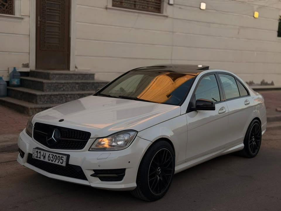 السلام عليكم
C300
2012
حادث بنيد صبغ وهلال الجاملغ الخلفي
فتحه 
كشنات كهرباء
كشنات تدفئة
كامرة 
فول مواصفات 
كير مكينه حدادية كلها جديدة
رقم بغداد هزة جديدة وسنويه بااسمي 
مكانها حله 
١٤٠$
***********

