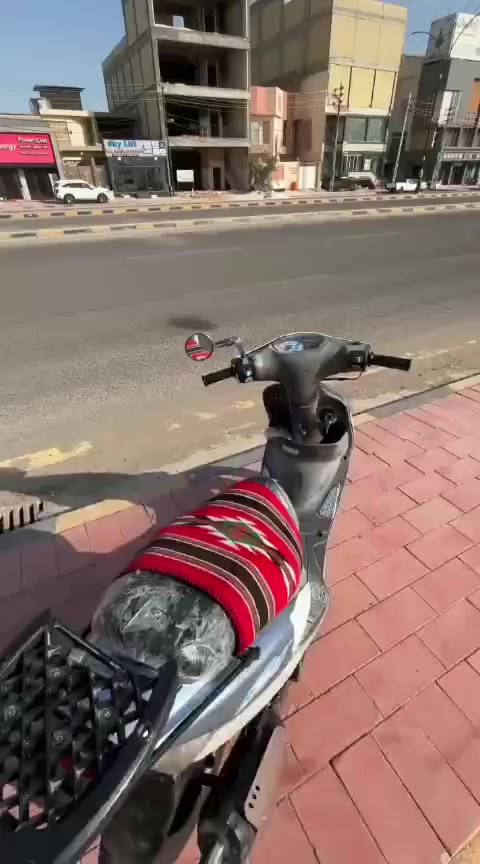 سلام عليكم
ماكس منغولي للبيع 

 1/ محرك برغي ما مفتوح بي وين متريد تفحص افحص 

2/ دراجه كله شغال بيها كهربائية نكرة سلف سنكات اشاير 

3/ صالنه FM

4/ السعر 600 وبيها مجال للشراي دراجه مانقصها شي كامله مكمله من كلشي وبيها هواي شغلات ماذكرتها تجي تشوف وتفحص بعينك

5/ مكاني نجف شراي اتصل ***********
