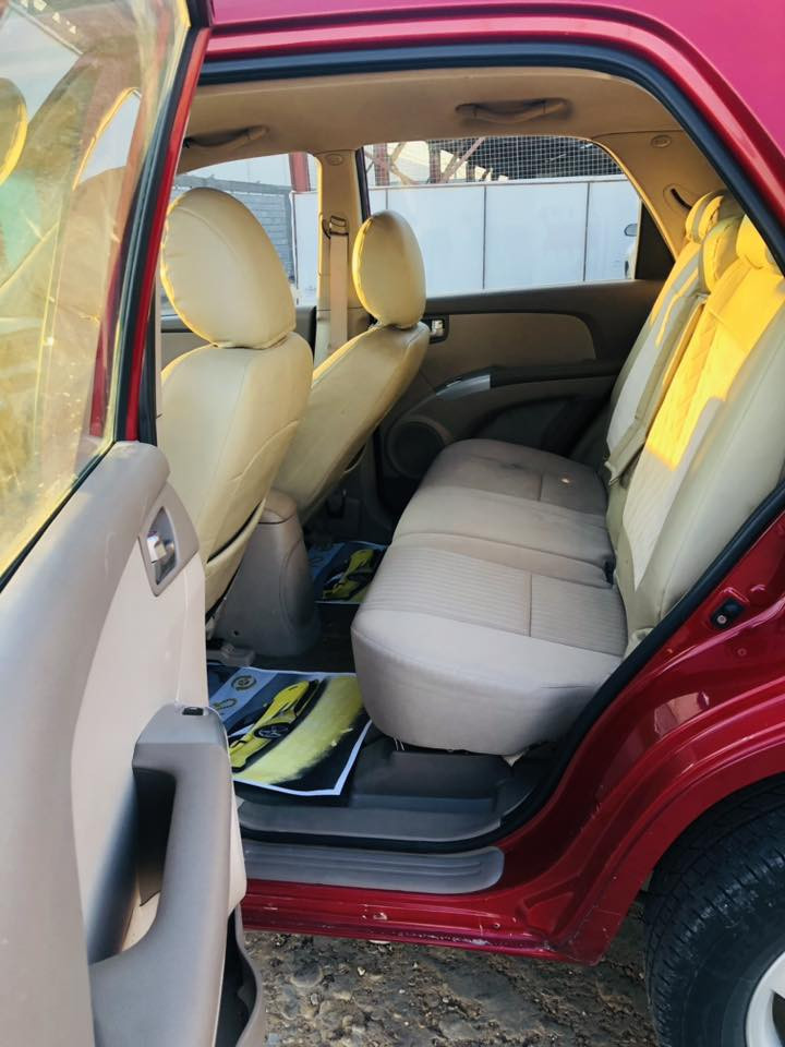 السلام عليكم 
كيه سبورتج 2009
6 سلندر فور ويل (4)
امريكي السياره كفاله عامة 
الضرر الجاملق الامامي من جهة السايق 
السياره نضافه 99‎%‎
ماشي 51 الف حقيقي  علئ شرط سبير منازل علئ وضع الشركه 
السياره كلها ليبل واحد 
المكان واسط الصويرة 
*********** 
السعر 118 وبيها مجال للشراي 
السيارة خير من الله مال جناي .
