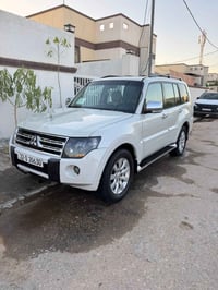 باجيرو ٢٠١١ • خليجية • ٤×٤
