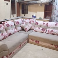 للبيع طقم قنفات نضيف مابيه اي عيب ب٢١٠ الف للتواصل ٠٧٥١١٣١٤٥٣١