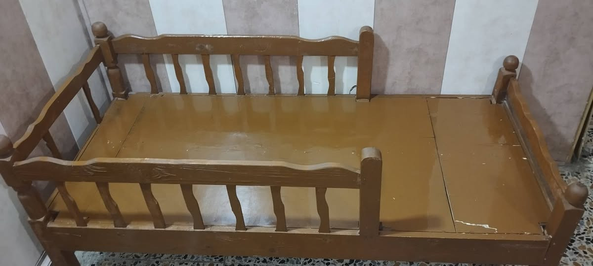 سرير طفل للبيع
قياسه 60*170
بسعر 25 ألف
عنواني بغداد مدينة الصدر


**إذا كنت صاحب هذا الإعلان وتريد حذفه لأي سبب، رجاءا أرسل رسالة إلى الدعم الفني**
