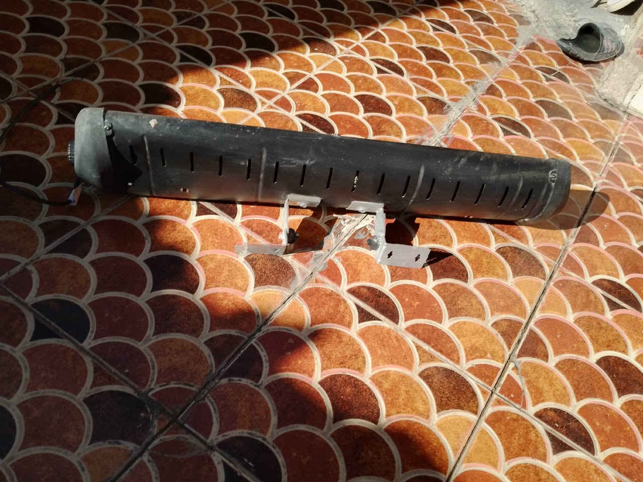 السلام عليكم صوبه كهربائية للبيع شغاله اي نقص مابيها بس يرادلهه راس مال واير صوبه
 اصليه تركيه لاستفسار الرقم ***********
