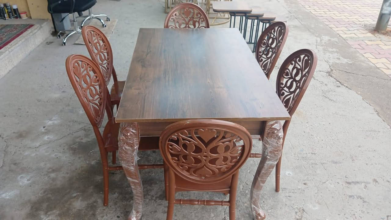 من رخص الادمن 
ميز طعام ٦ كرسي لبيع بسعر مناسب للاستفسار الاتصال ***********
واتساب ***********
